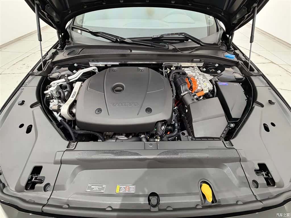 Volvo S90, 2023 18
