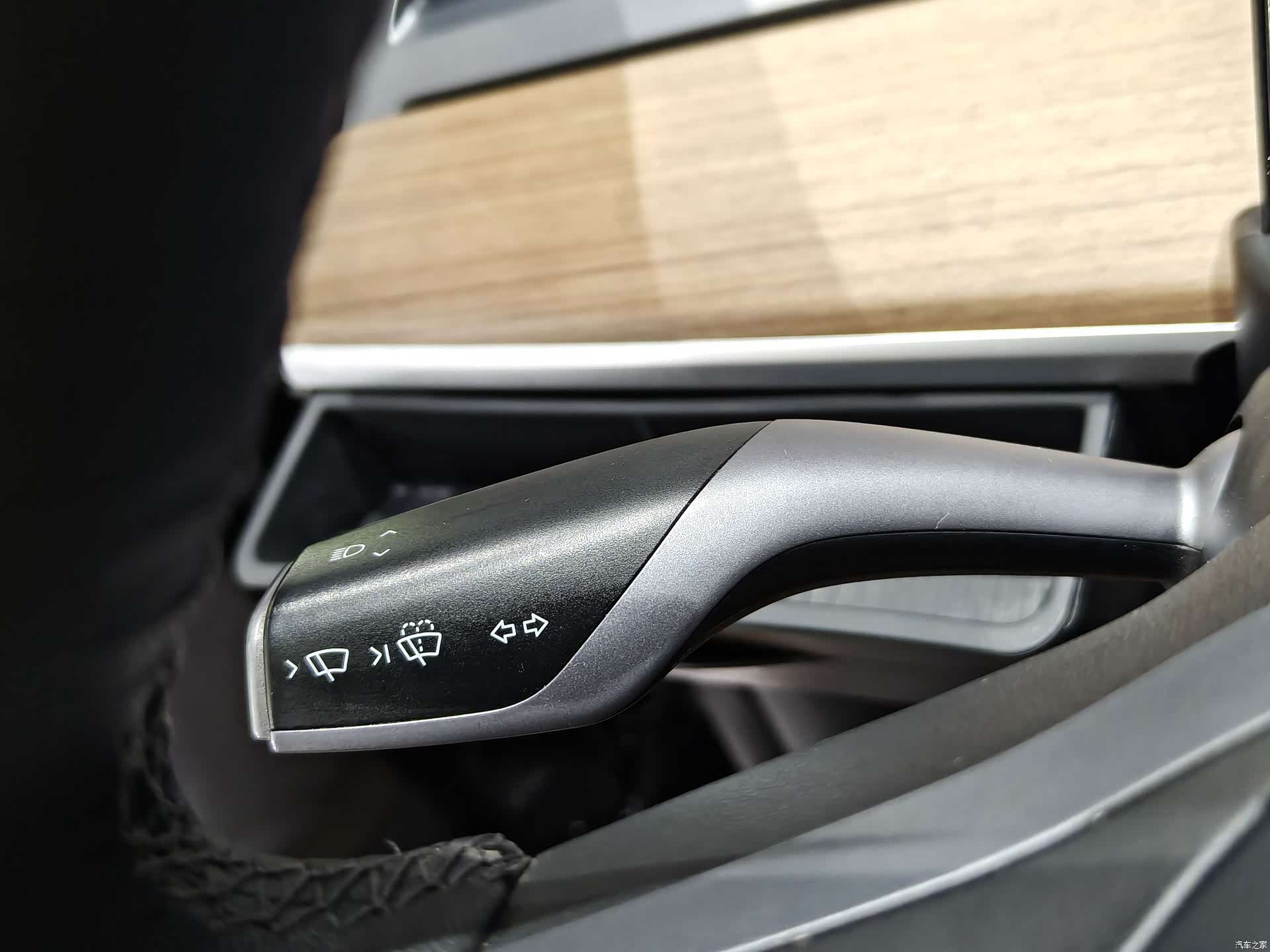Tesla Model Y, 2022 16