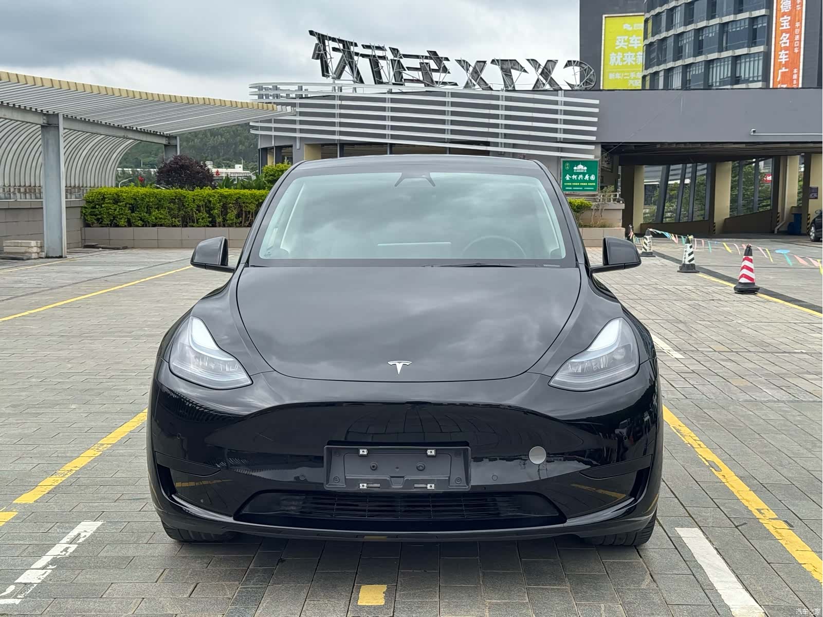 Tesla Model Y, 2022 8