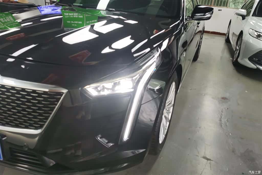Cadillac CT6, 2022 все фото