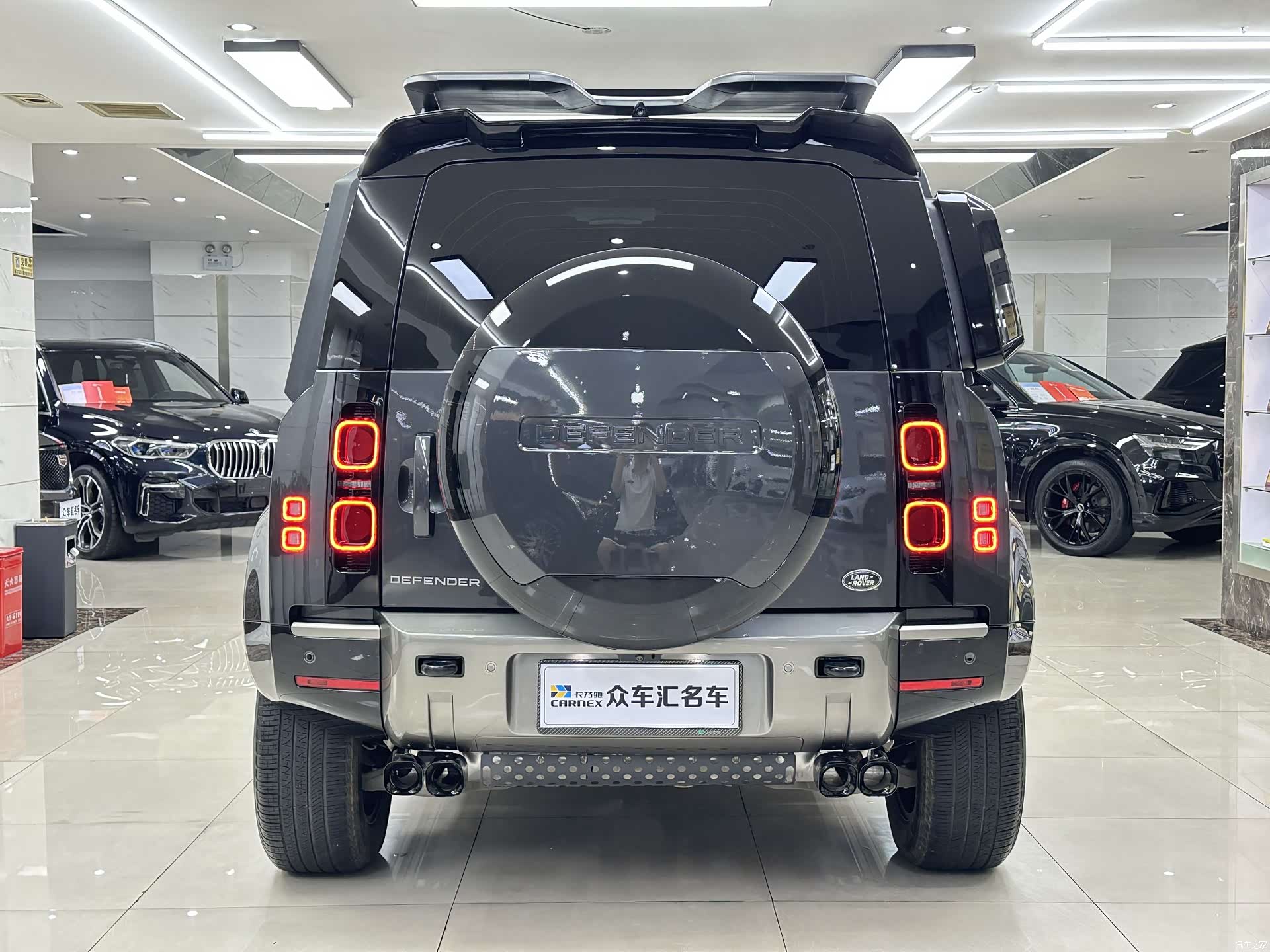 Land Rover Defender, 2024 все фото