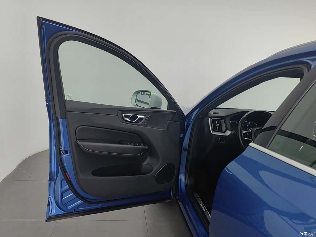 Volvo XC60, 2019 8