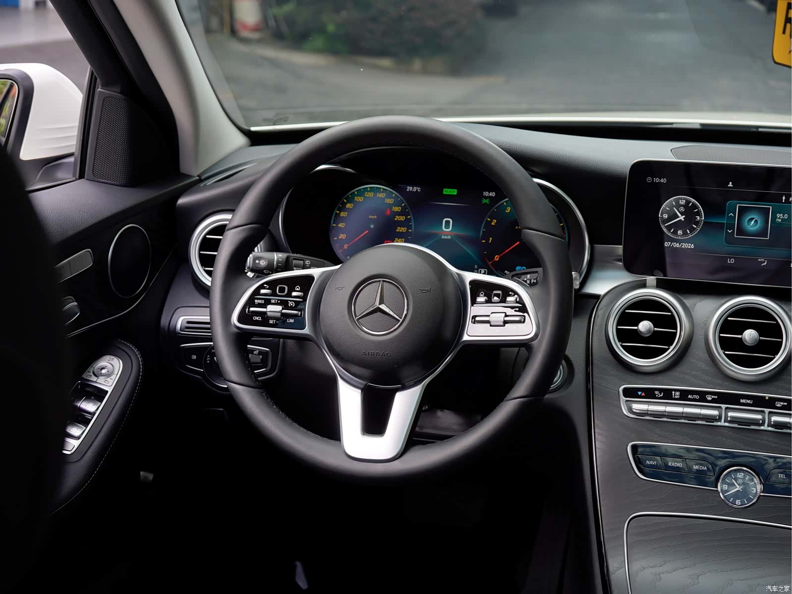 Mercedes-Benz C-Class, 2021 16