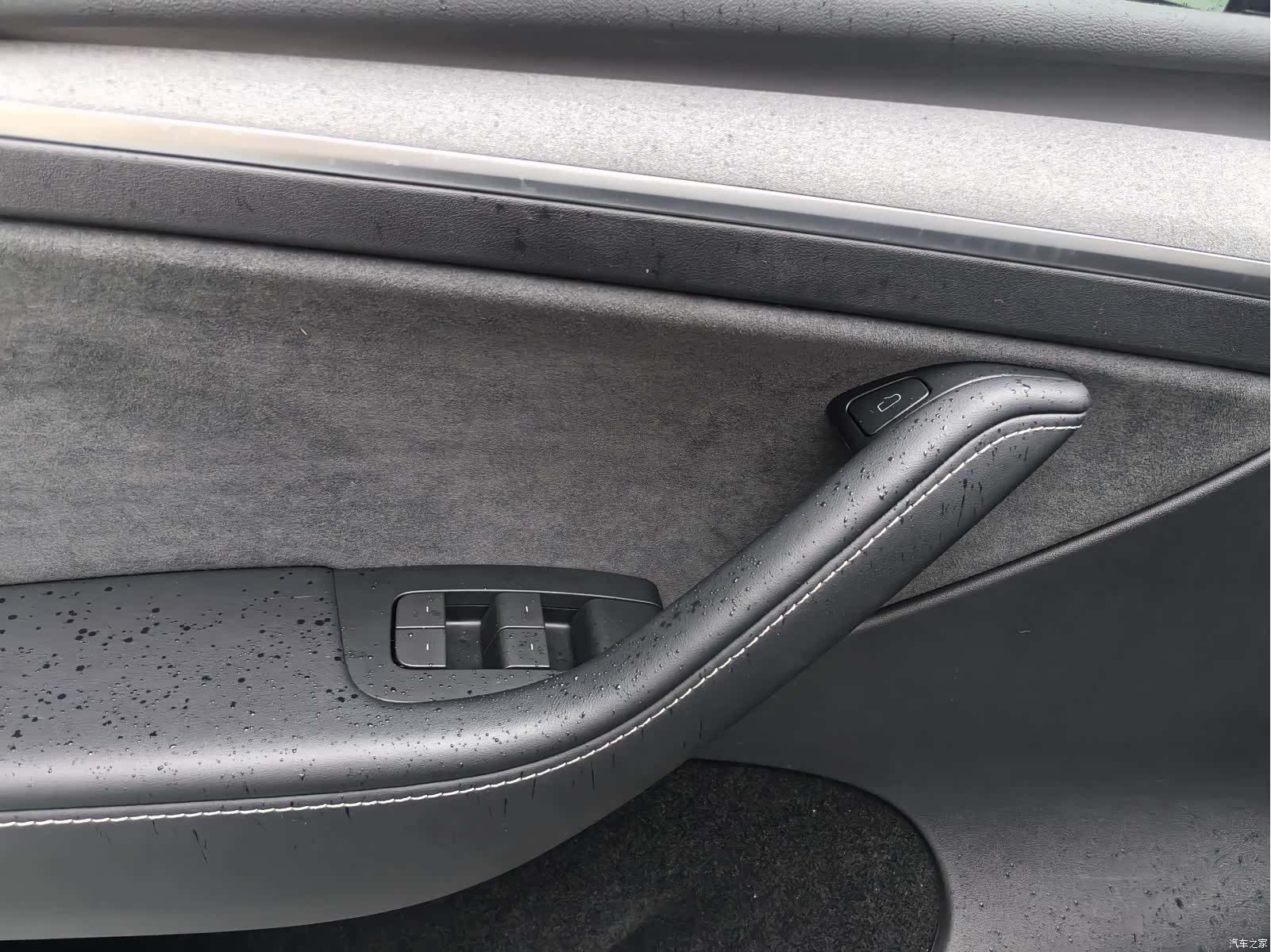 Tesla Model Y, 2024 19