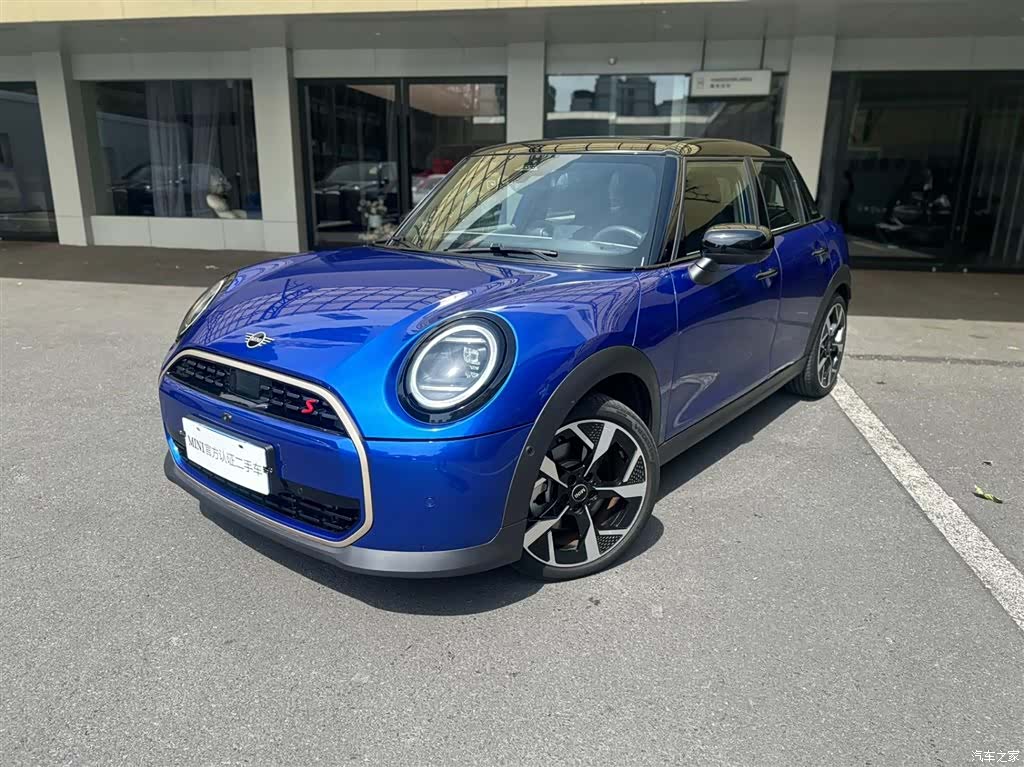 Mini Cooper, 2024 1