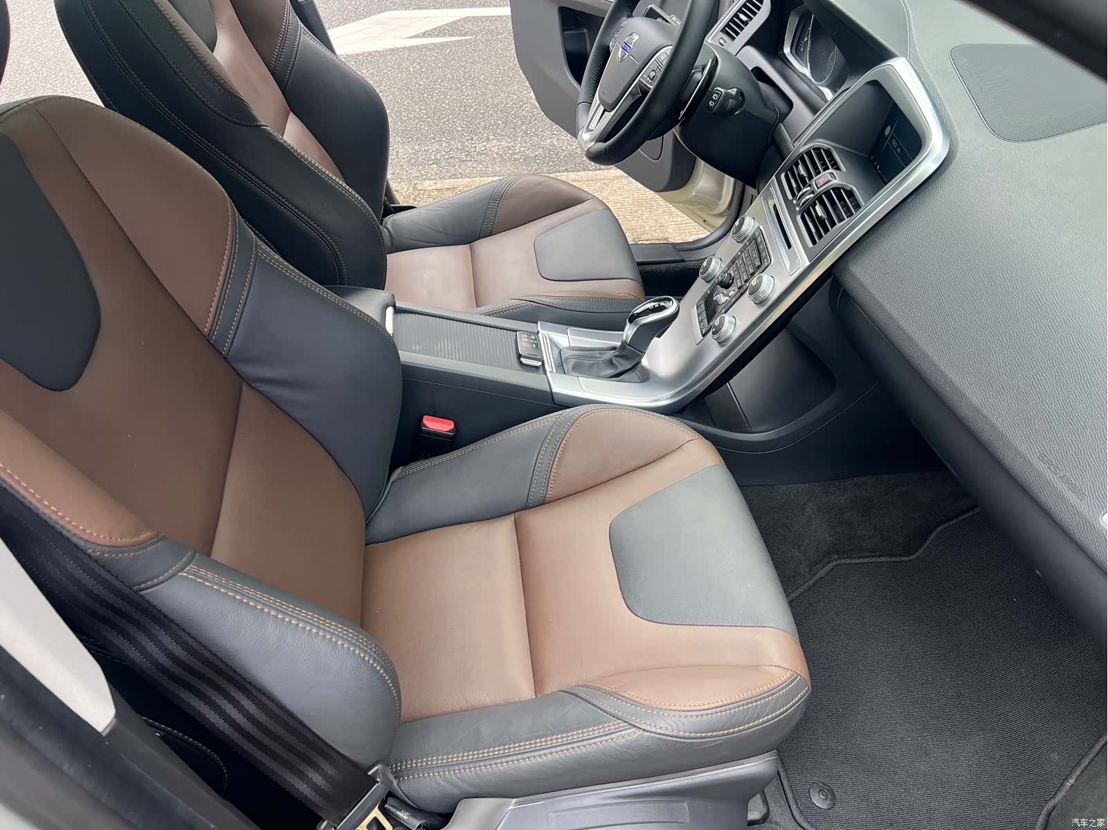 Volvo XC60, 2016 11