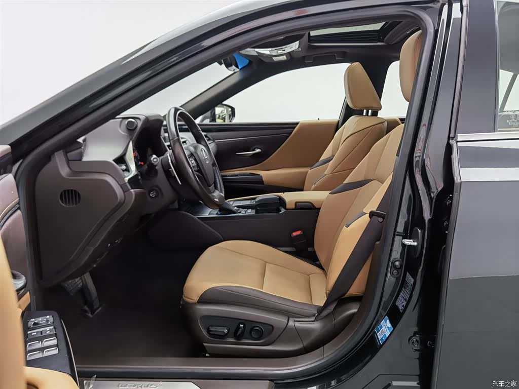 Lexus ES, 2021 10