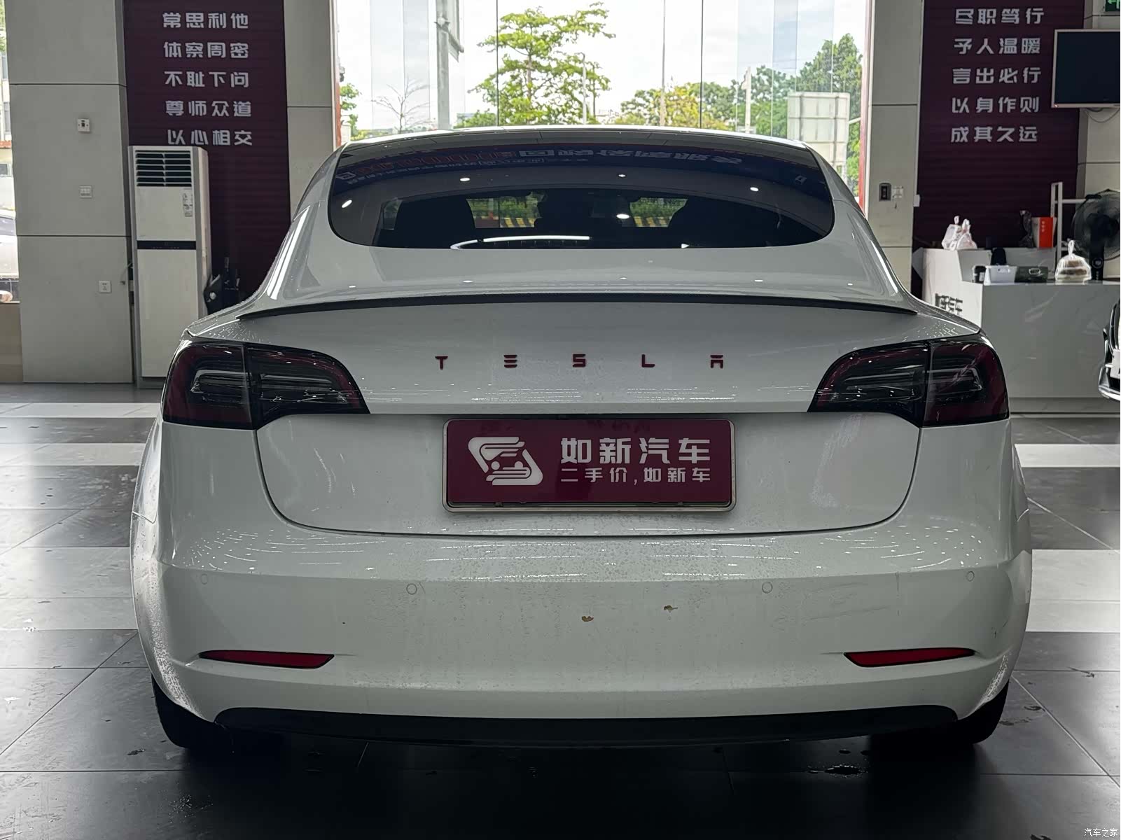 Tesla Model 3, 2022 6