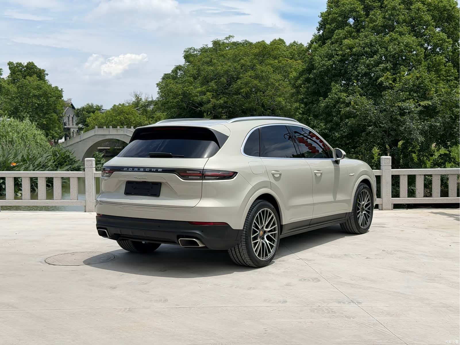 Porsche Cayenne, 2022 все фото