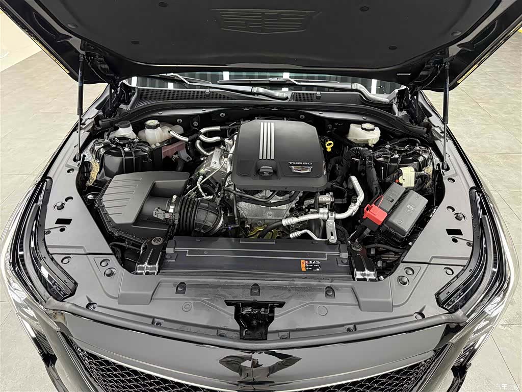 Cadillac CT5, 2025 11