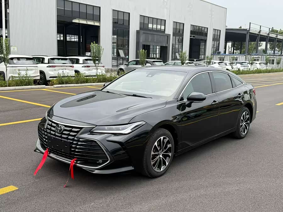 Toyota Avalon 2023, фото 3
