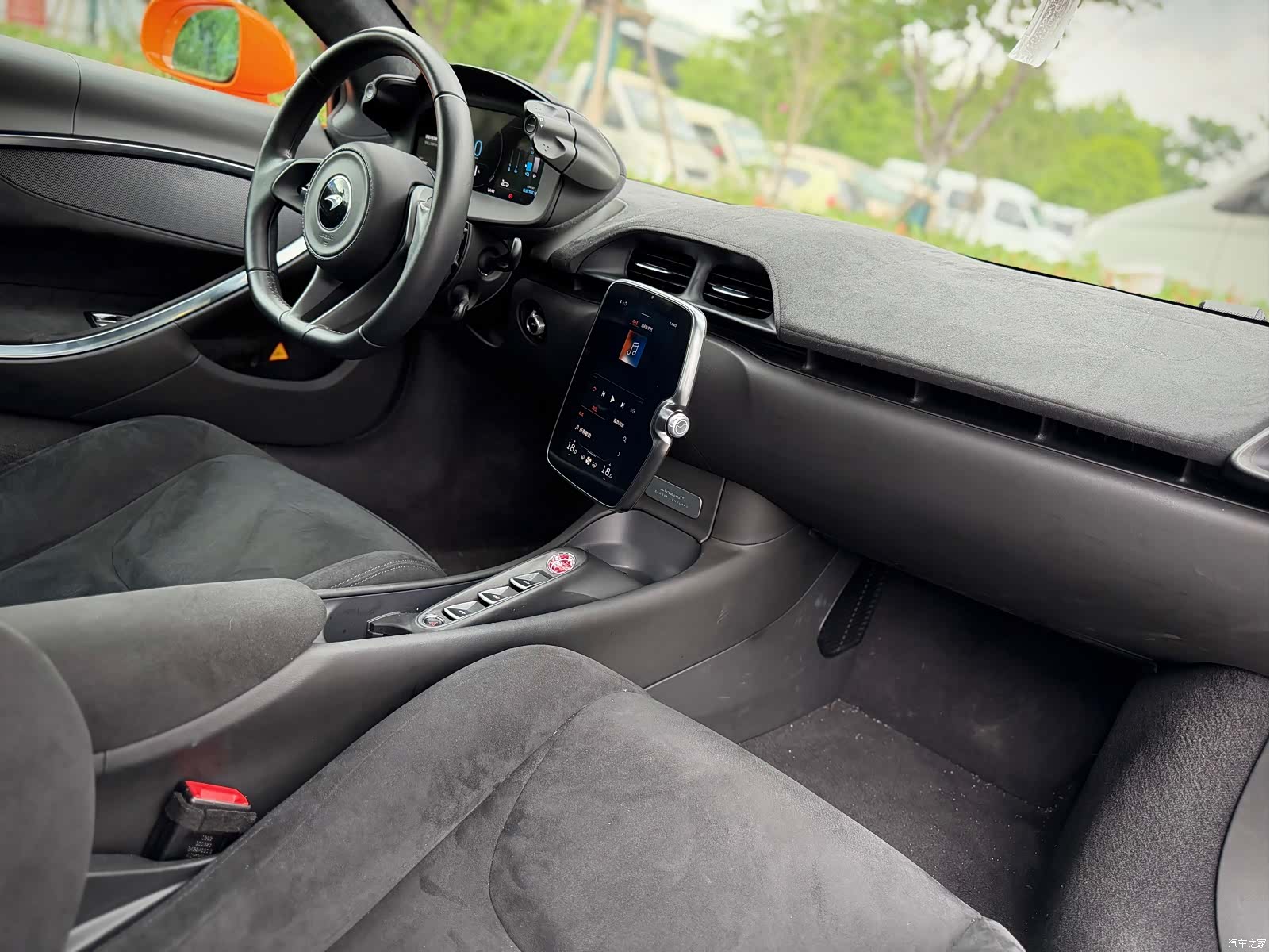 McLaren Artura, 2024 13