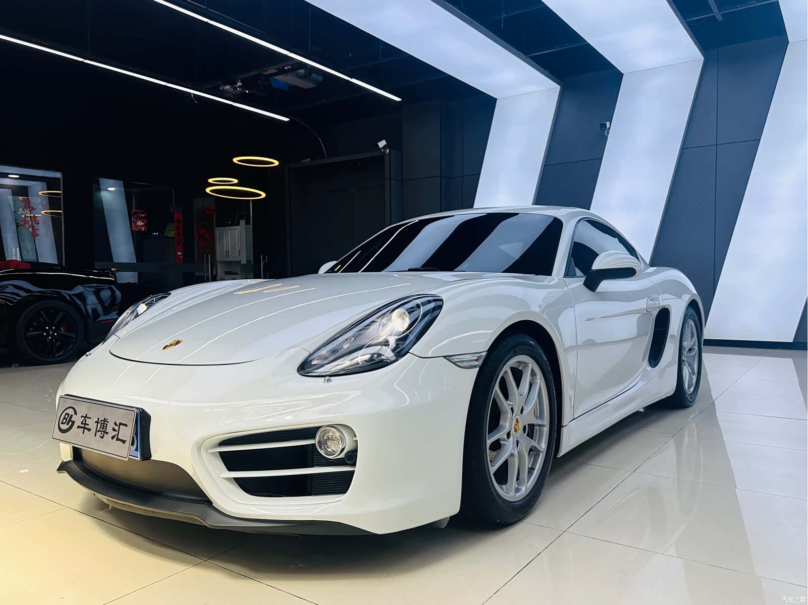 Porsche Cayman, 2017 1