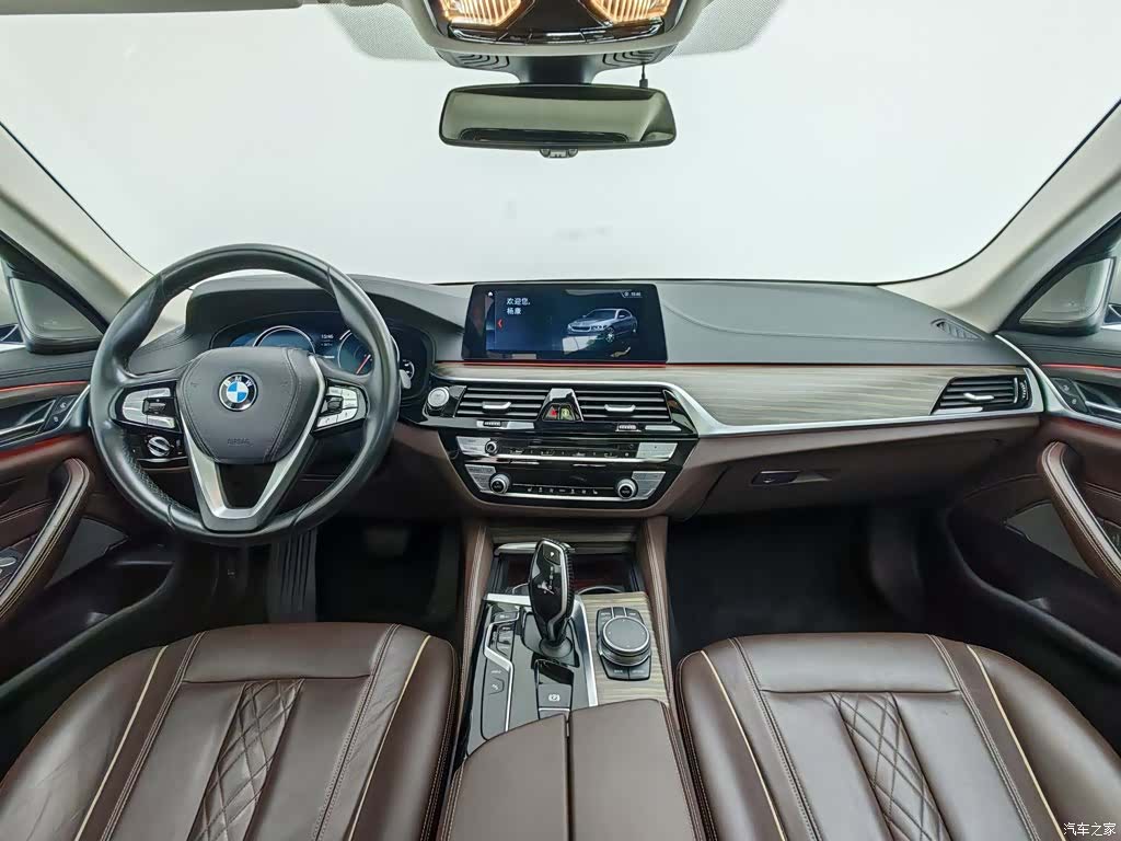 BMW 5 Series, 2018 все фото