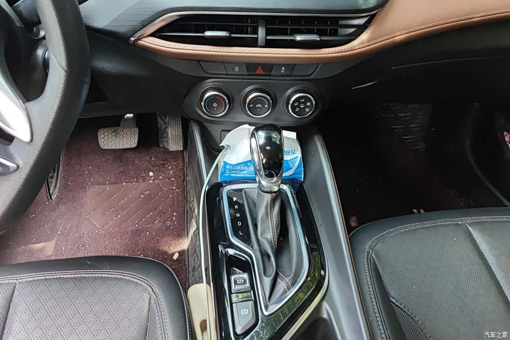 Buick Verano, 2022 16