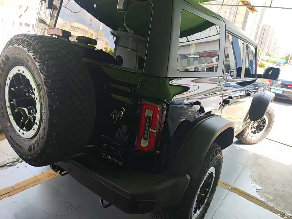 Ford Bronco, 2025 4