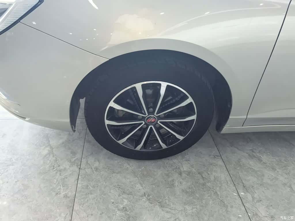 Roewe i5, 2020 23