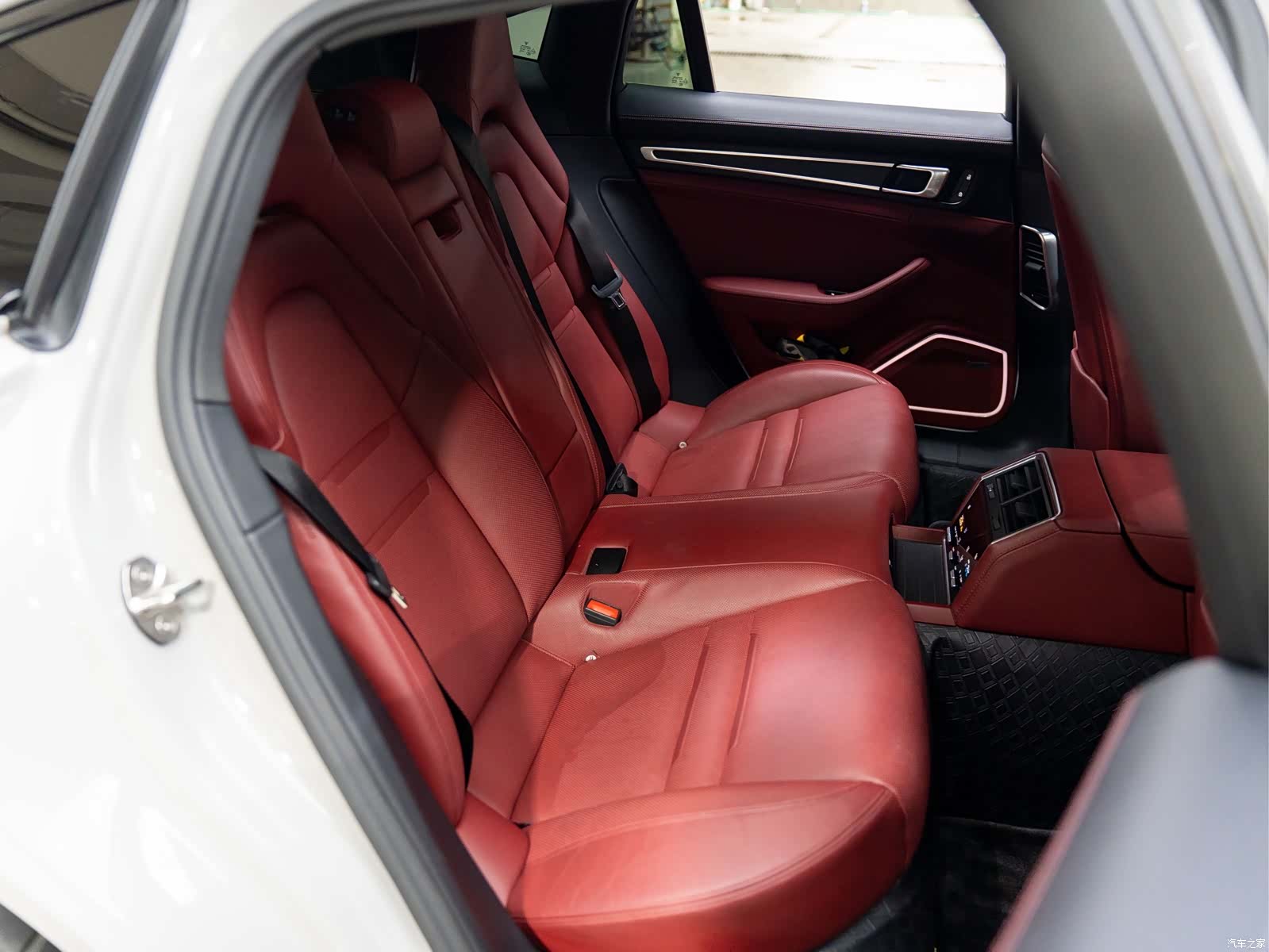 Porsche Panamera, 2023 24