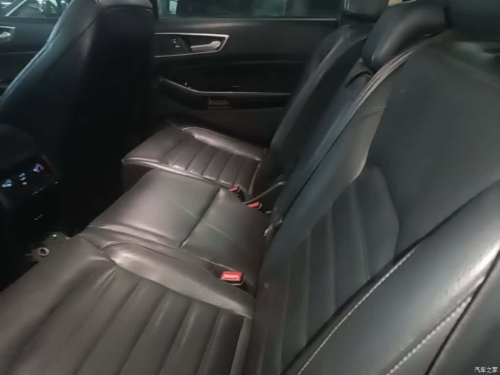 Ford Edge, 2019 17