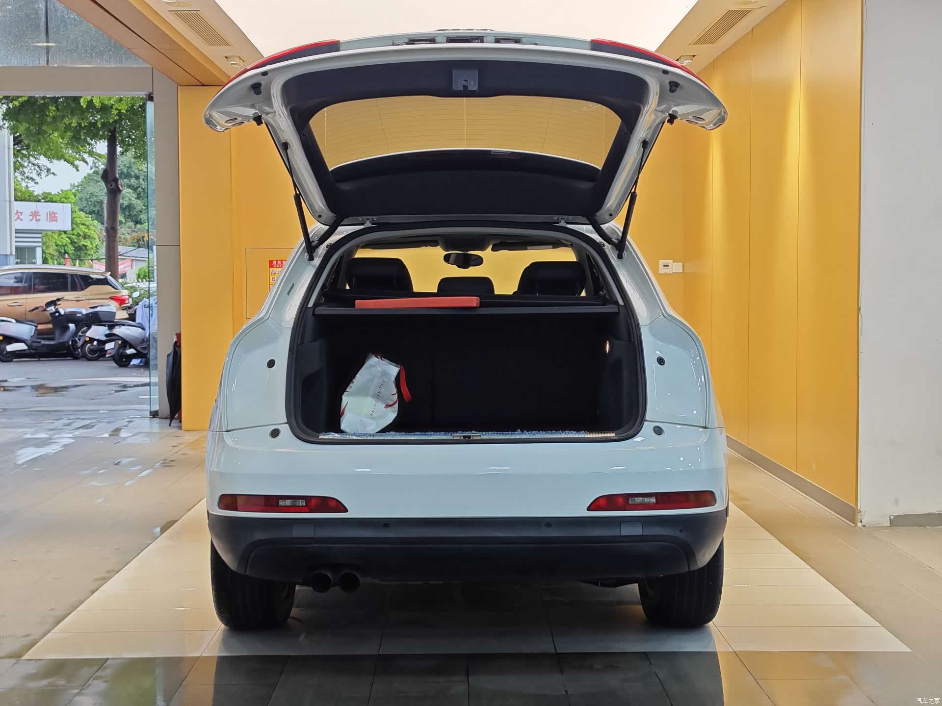 Audi Q3, 2015 28