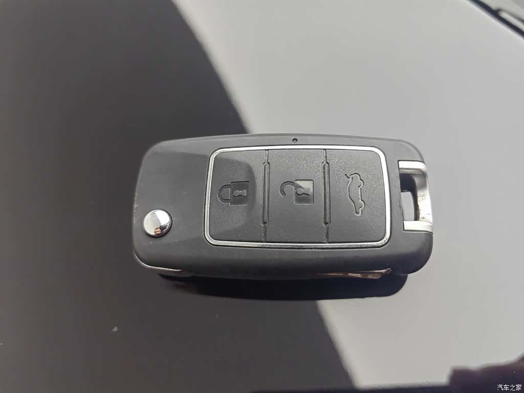 DongFeng M5, 2025 19