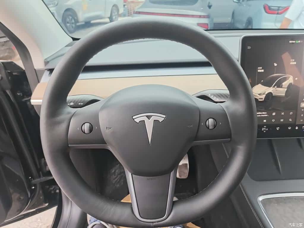 Tesla Model Y, 2022 11