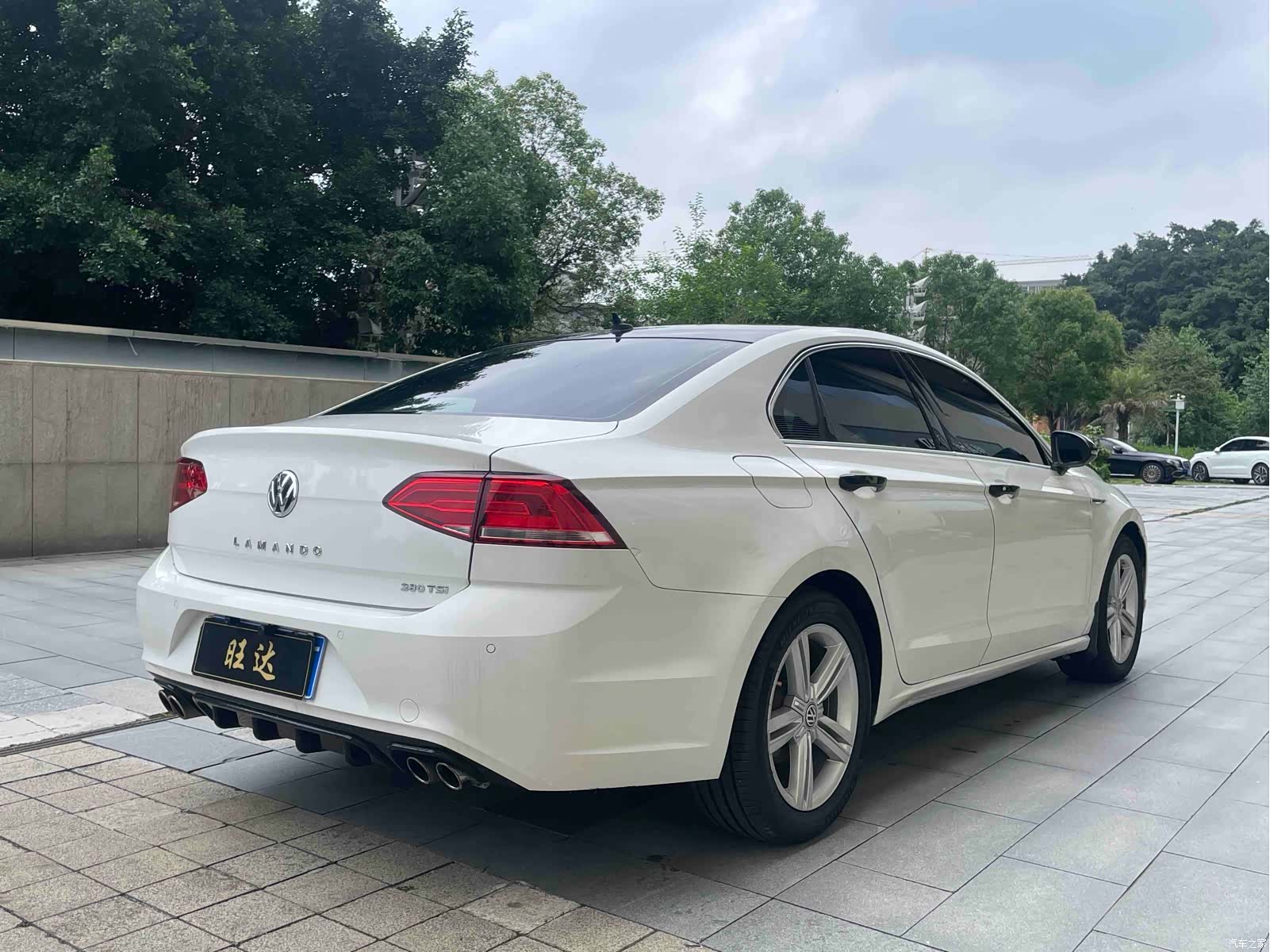 Volkswagen Lamando, 2015 7