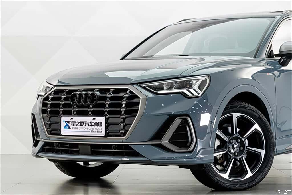 Audi Q3, 2023 2