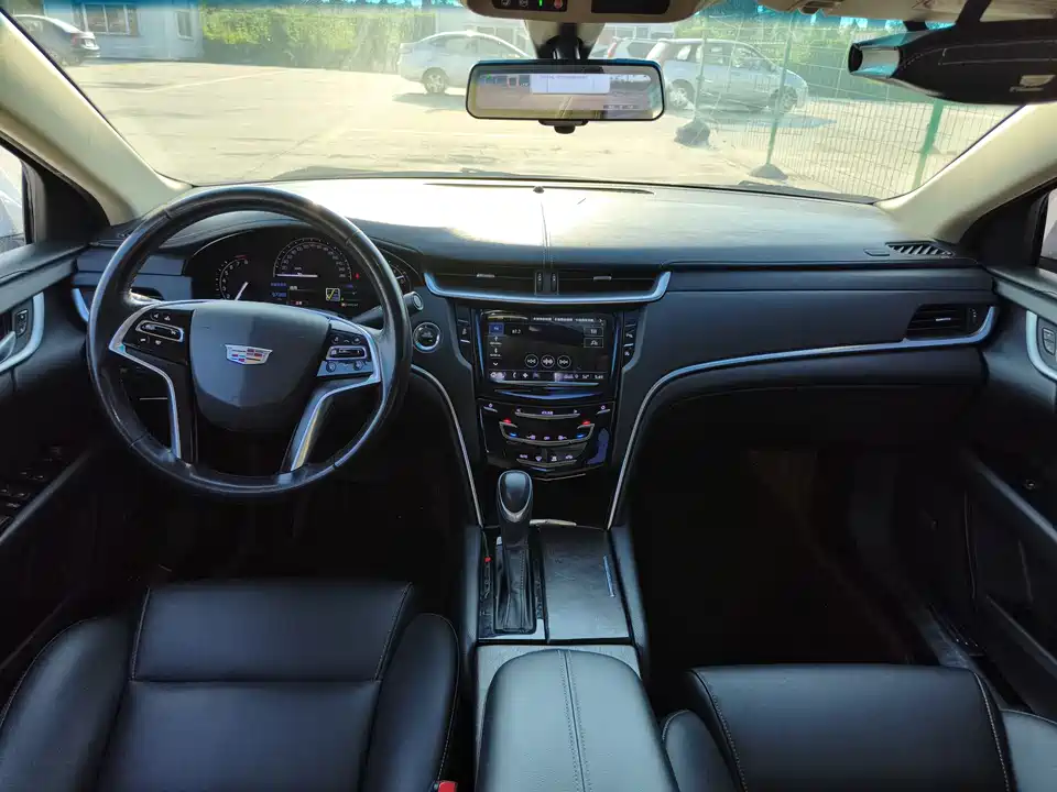 Cadillac XTS