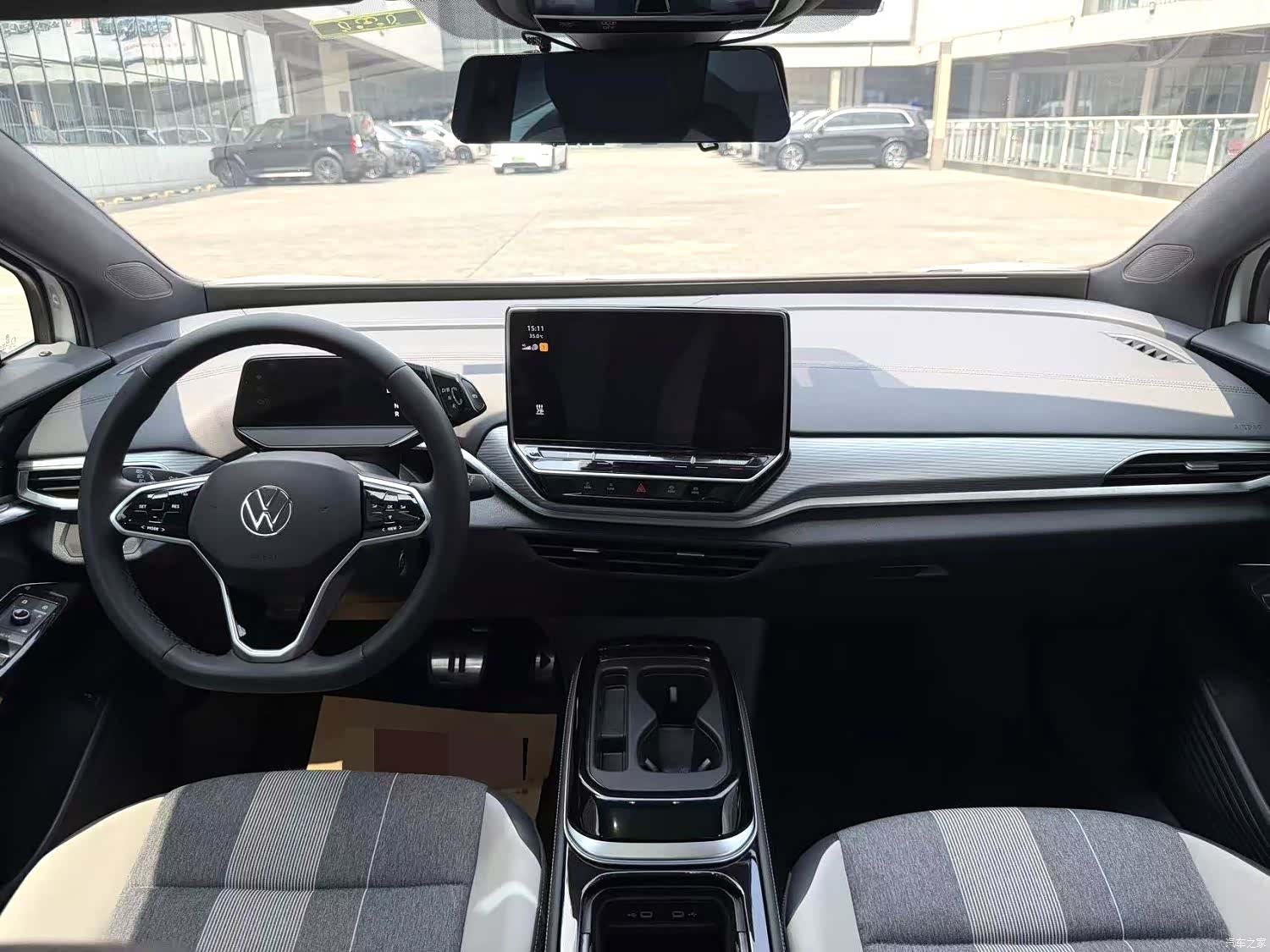 Volkswagen ID.4, 2023 6