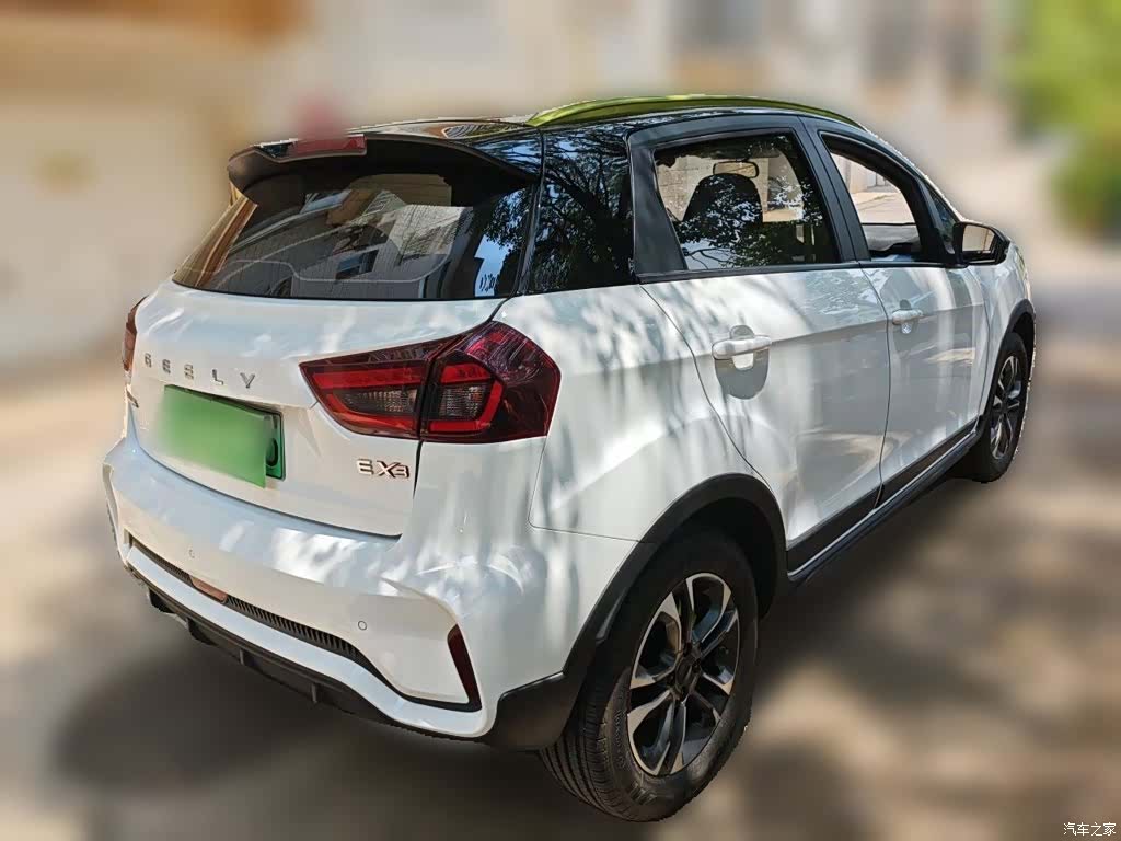 Geely EX3, 2022 все фото
