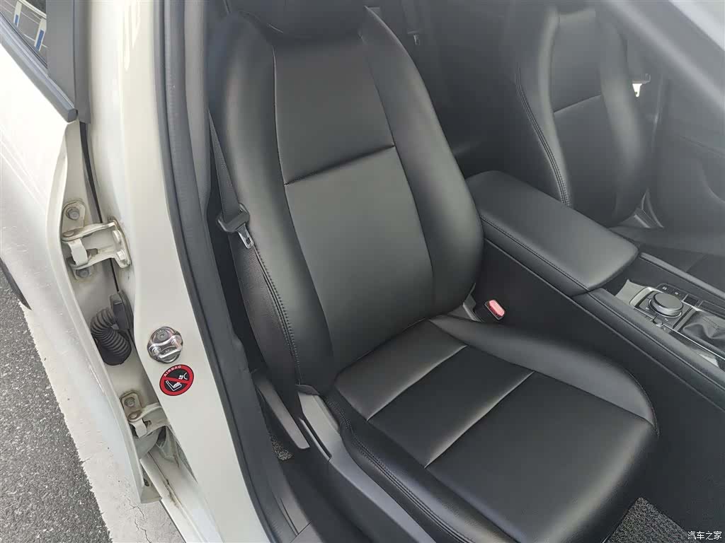 Mazda Mazda3, 2020 25