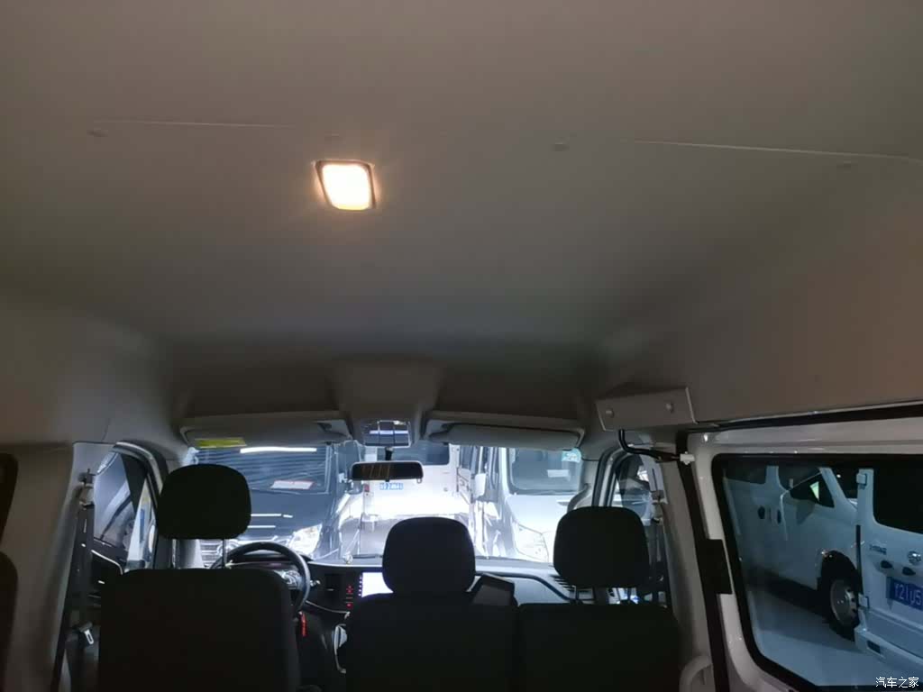 Maxus V80, 2026 18