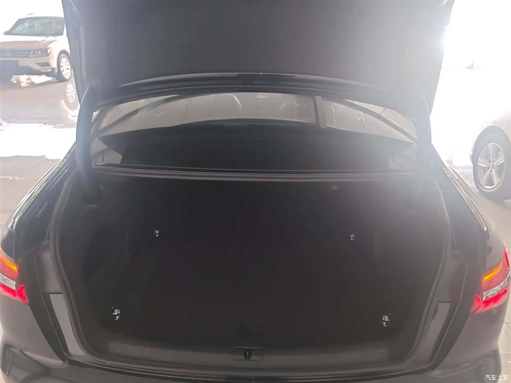 Audi A6L, 2023 15