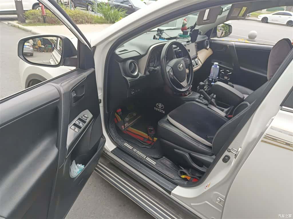 Toyota RAV4, 2018 16
