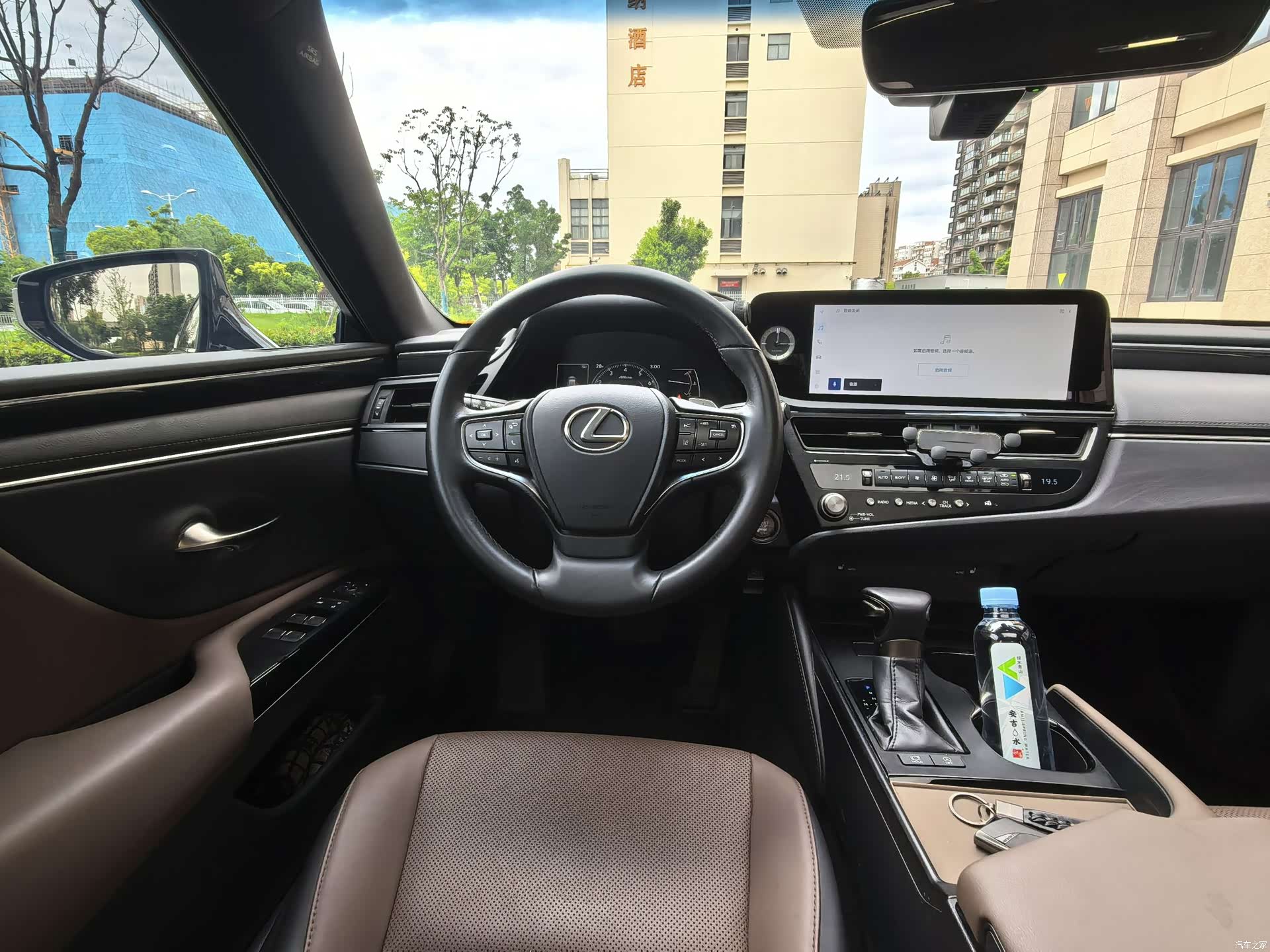 Lexus ES, 2024 16