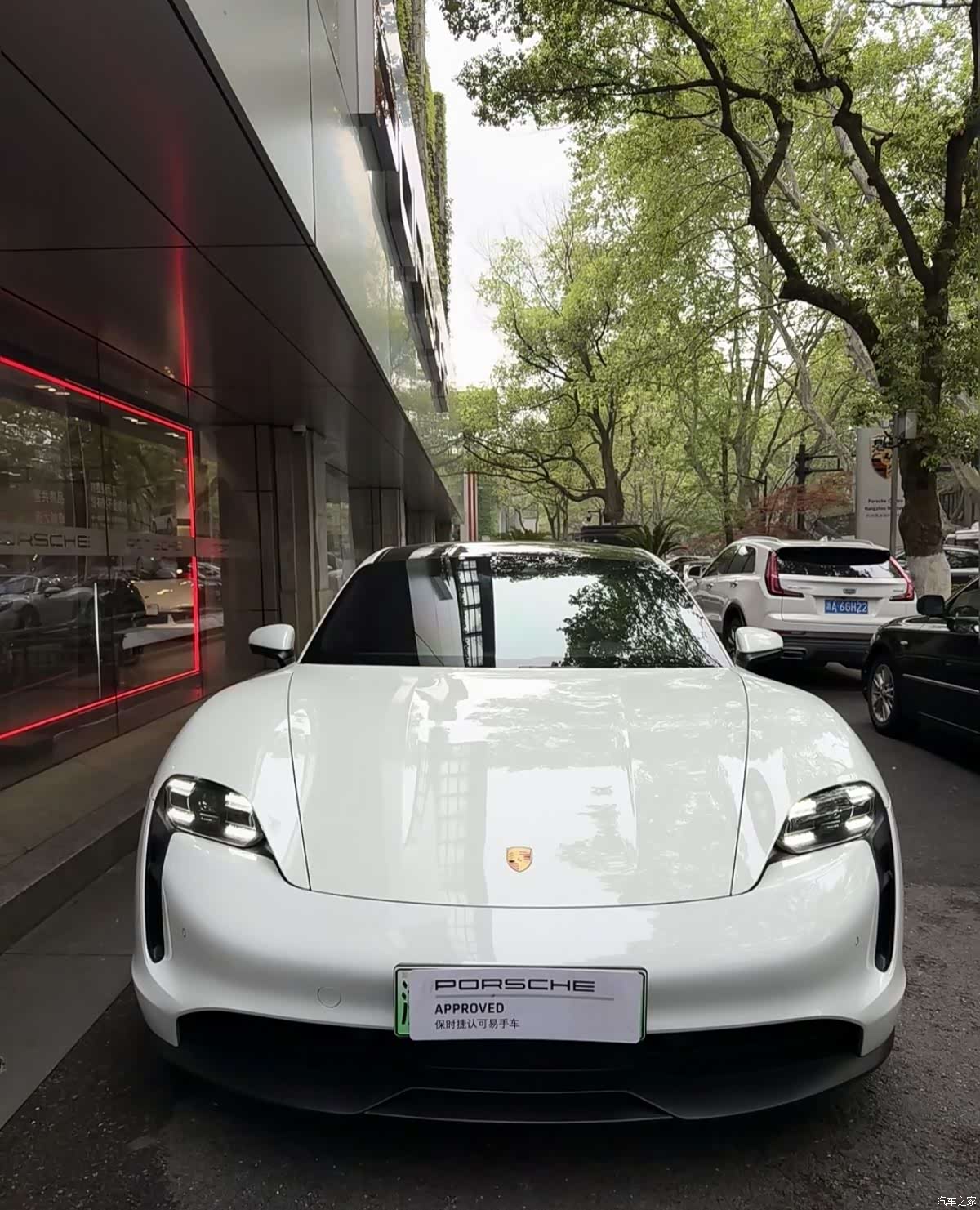 Porsche Taycan, 2023 2