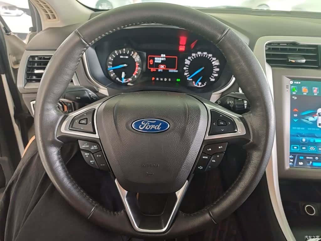 Ford Mondeo, 2016 11