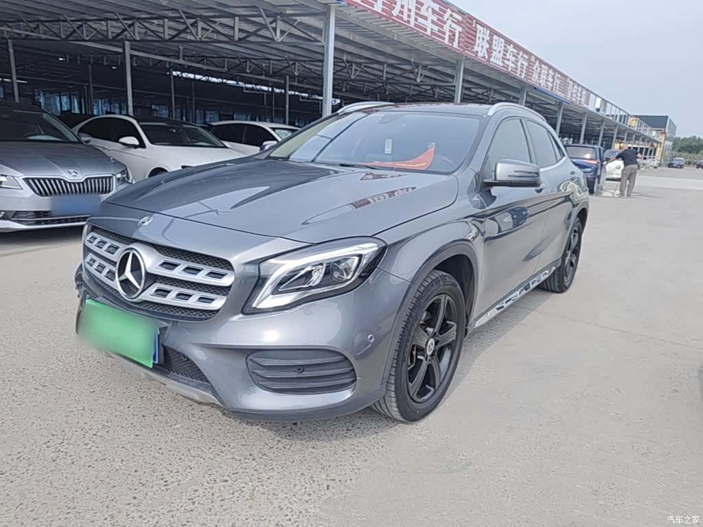 Mercedes-Benz GLA