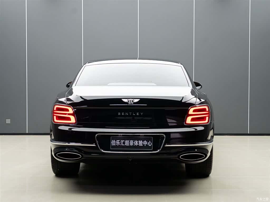 Bentley Flying Spur, 2022 8