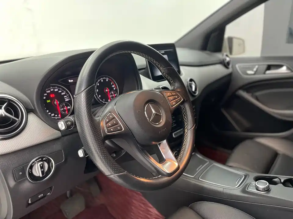 Mercedes-Benz Class B