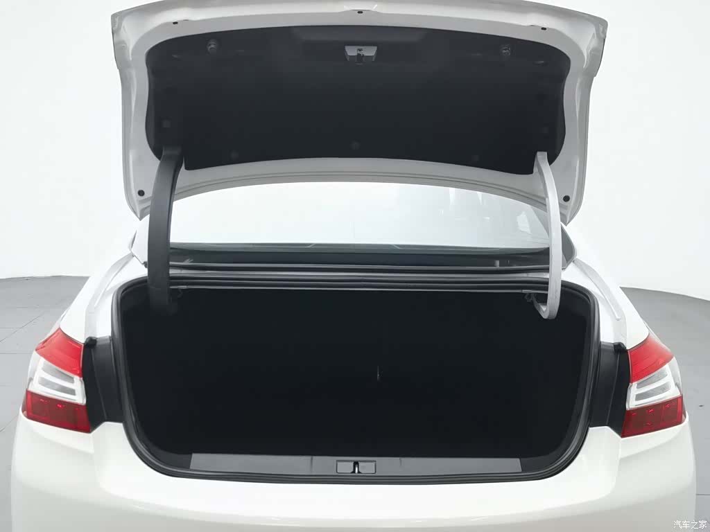 Peugeot 408, 2017 16