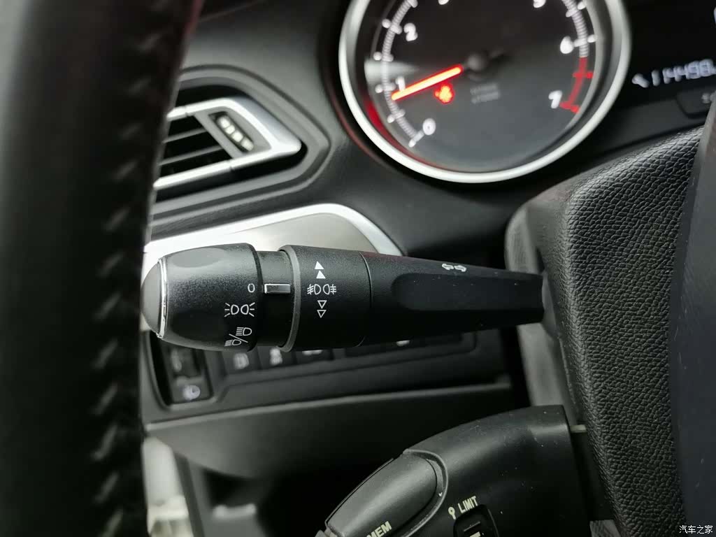 Peugeot 408, 2017 21
