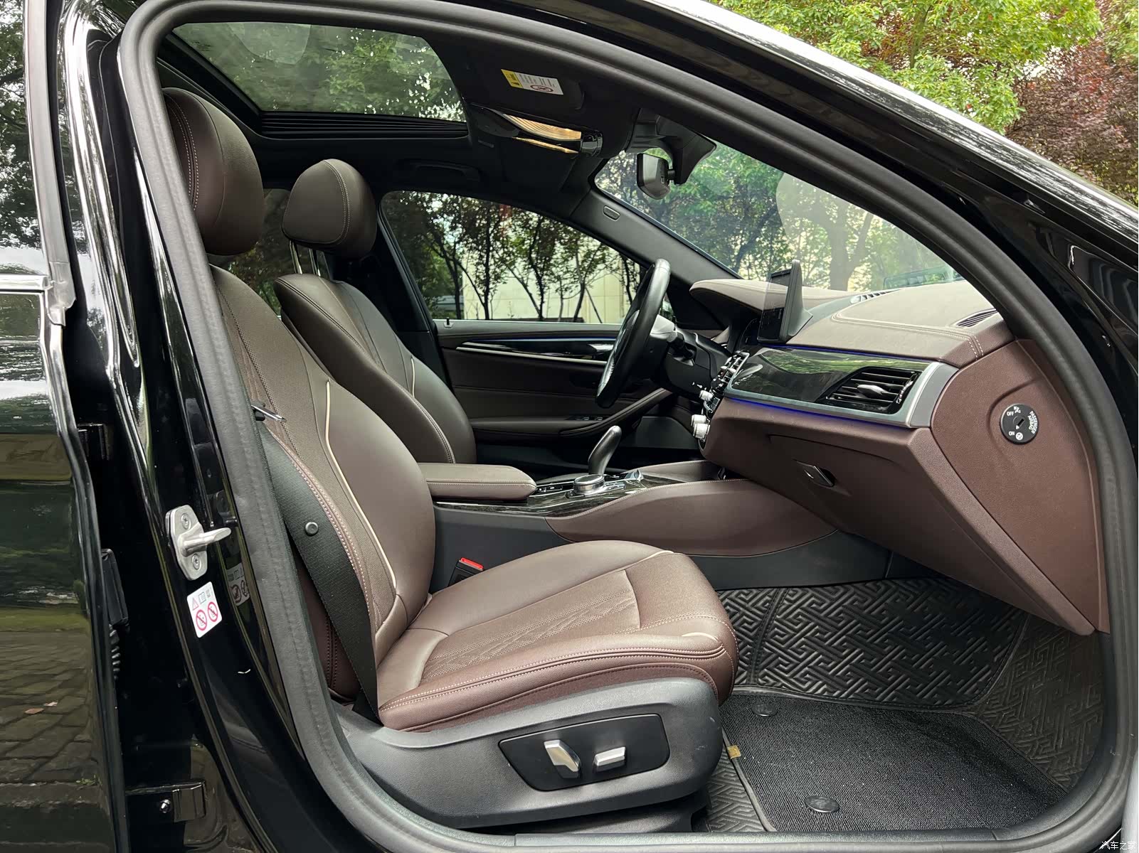 BMW 5 Series, 2024 13