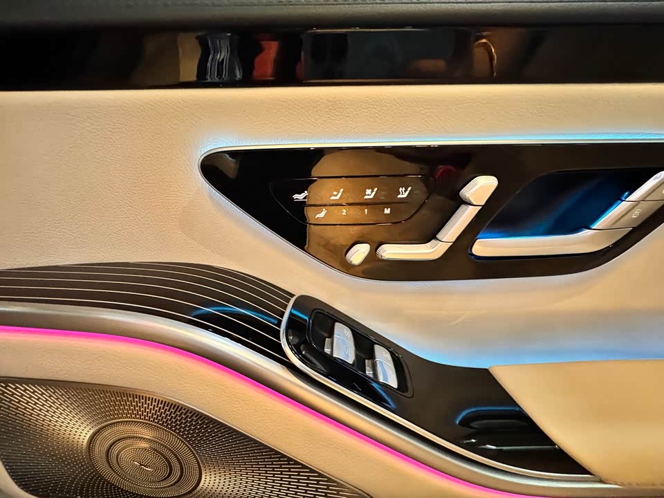 Mercedes-Benz S-class Mercedes-Benz S-class
