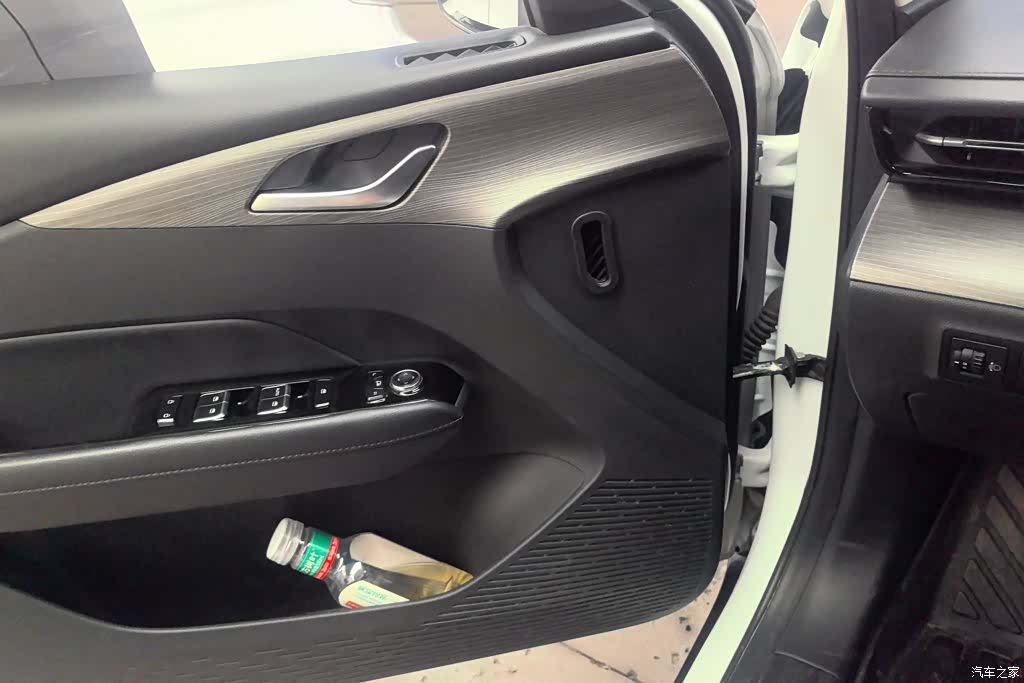 Wuling Starlight, 2025 7