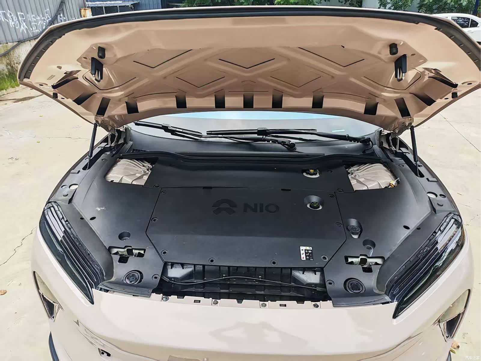 NIO ET5, 2023 все фото