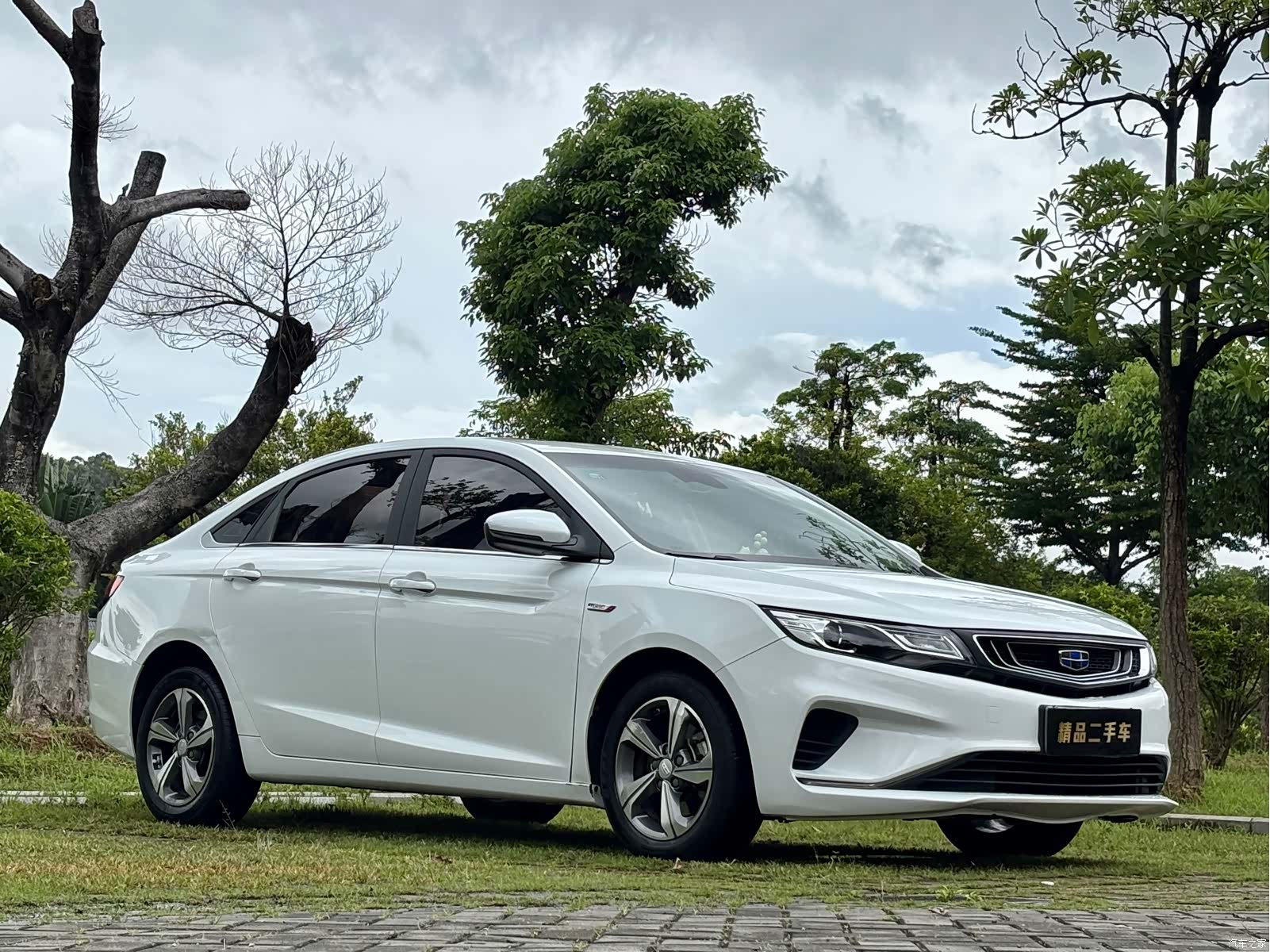 Geely Emgrand, 2019 4