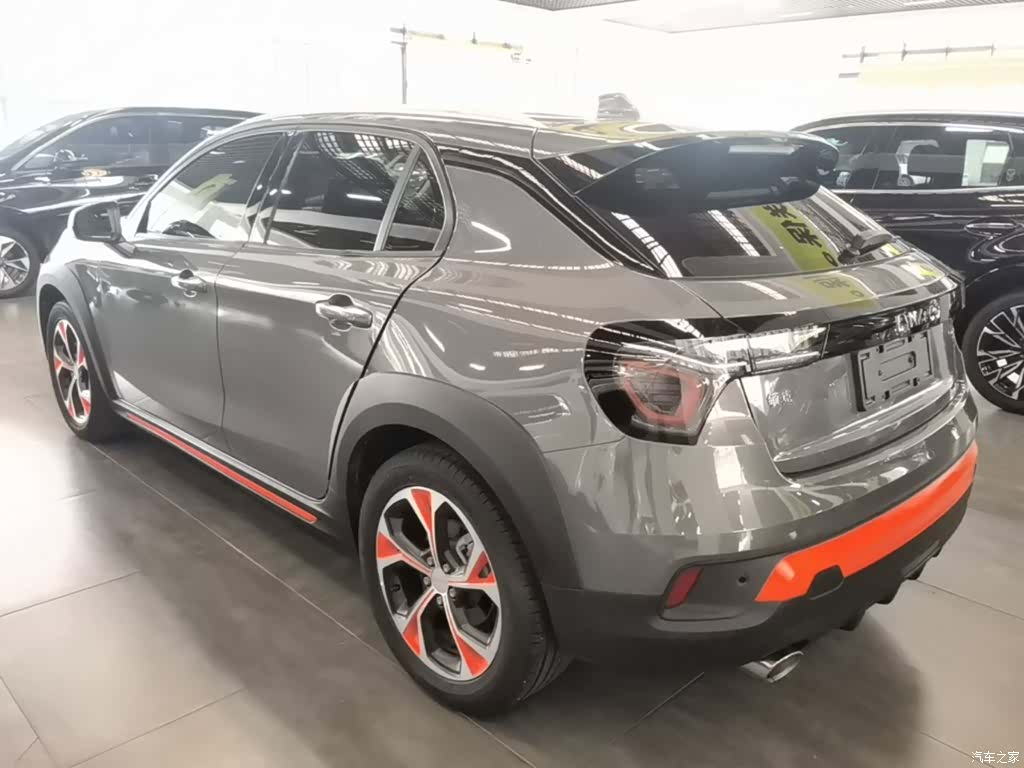 Lynk & Co 01, 2019 все фото