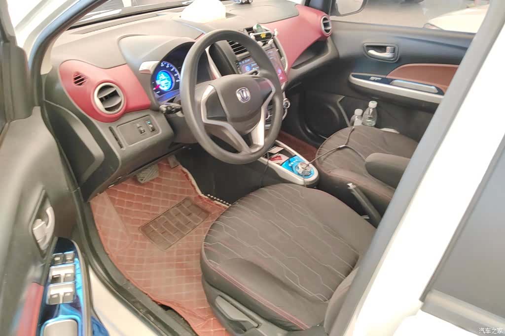 Changan EV260, 2018 9